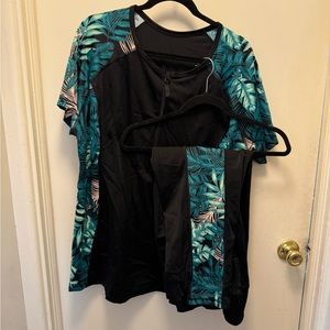 Cacique 2-piece swimsuit set: rash guard and matching swim capris! Size 26 or 4X